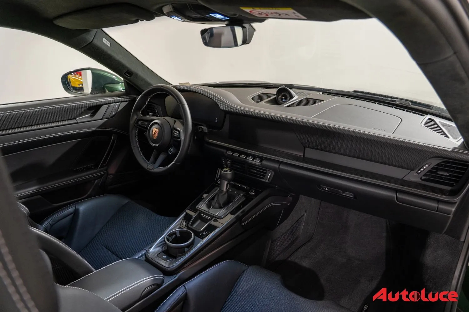 PORSCHE 911 GT3 TOURING 992.2 – photo 4