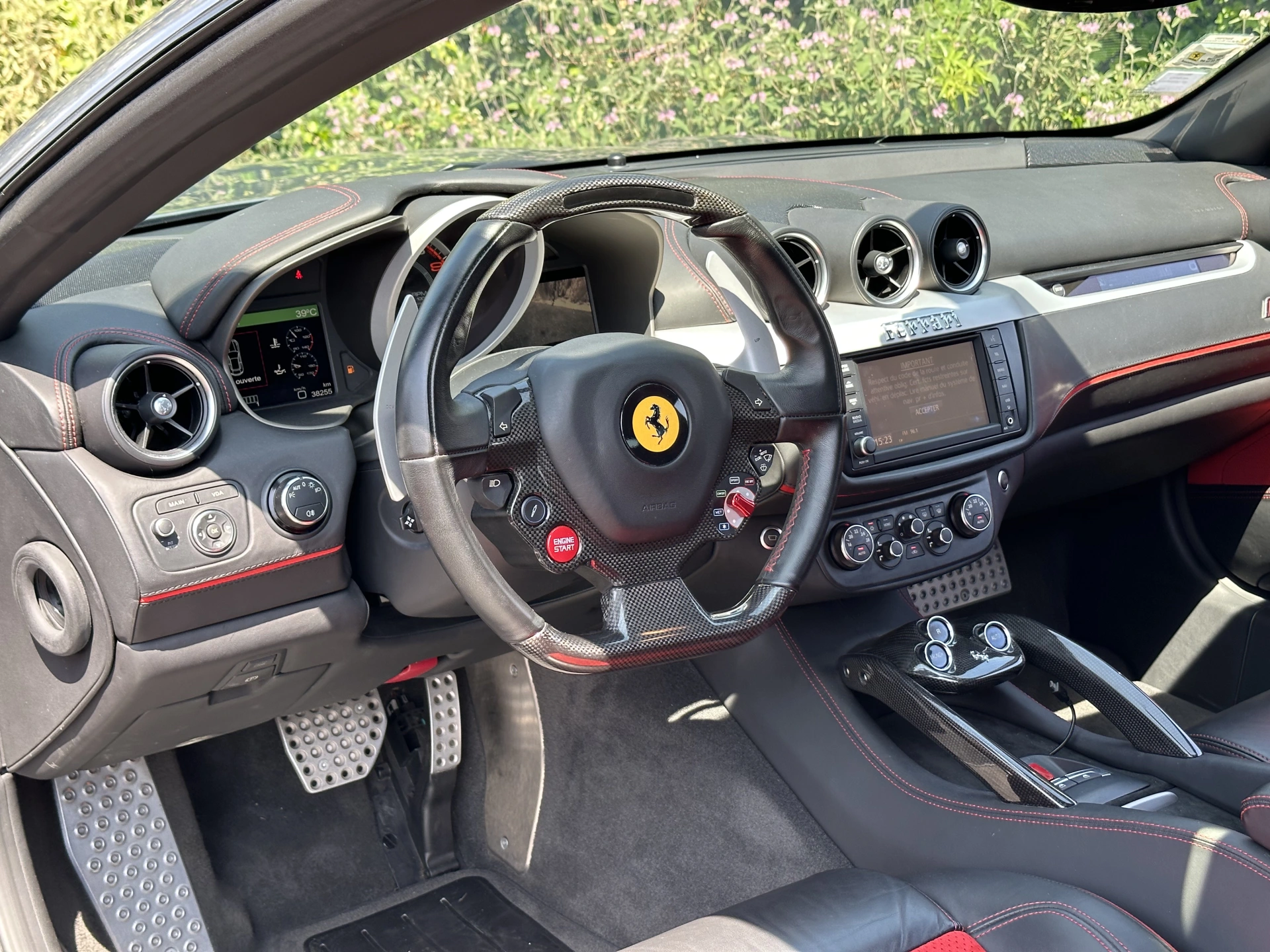 Ferrari FF / V12 6.3L 660CH – photo 3