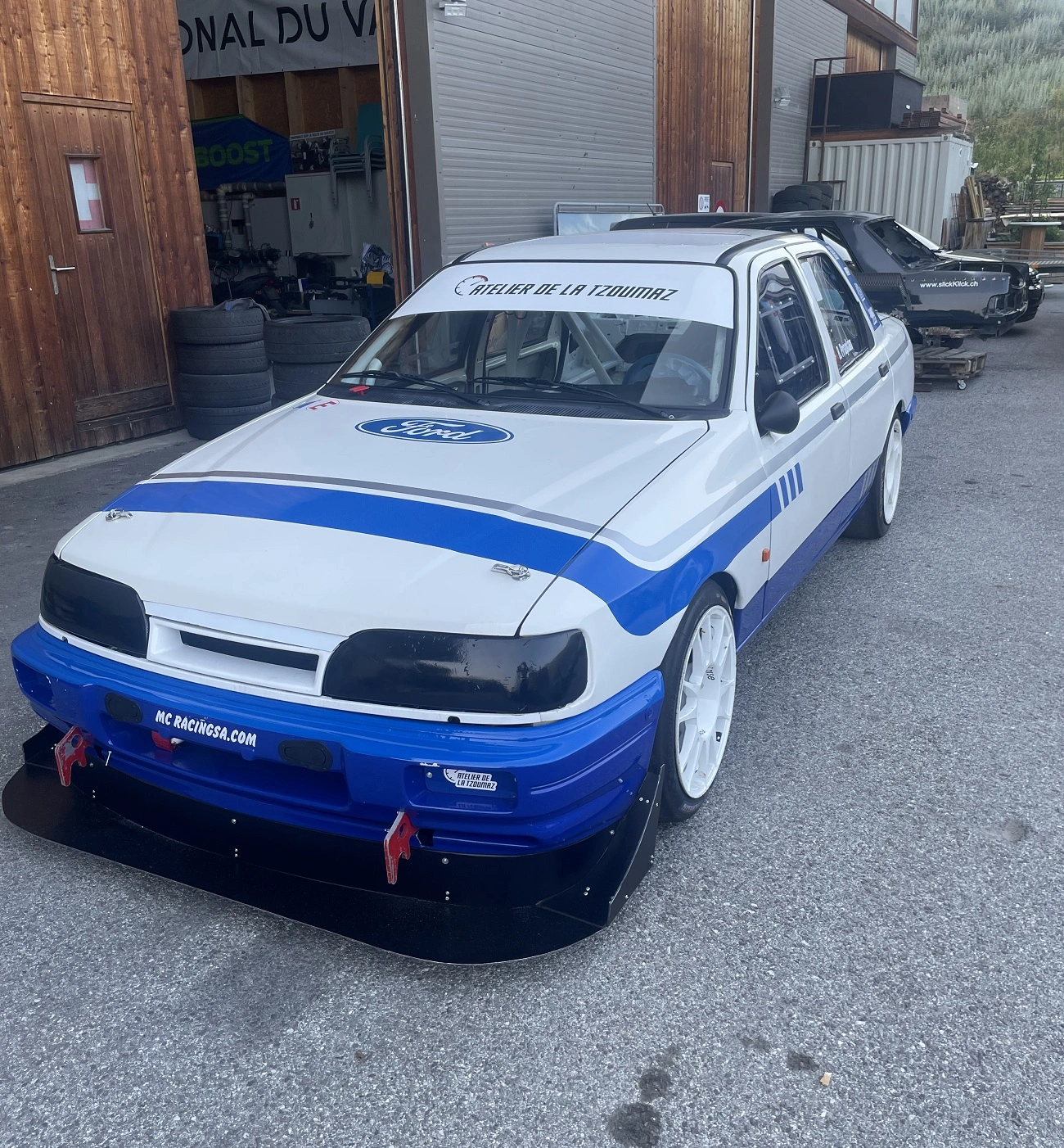 Ford sierra COSWORTH 4X4 – photo 2
