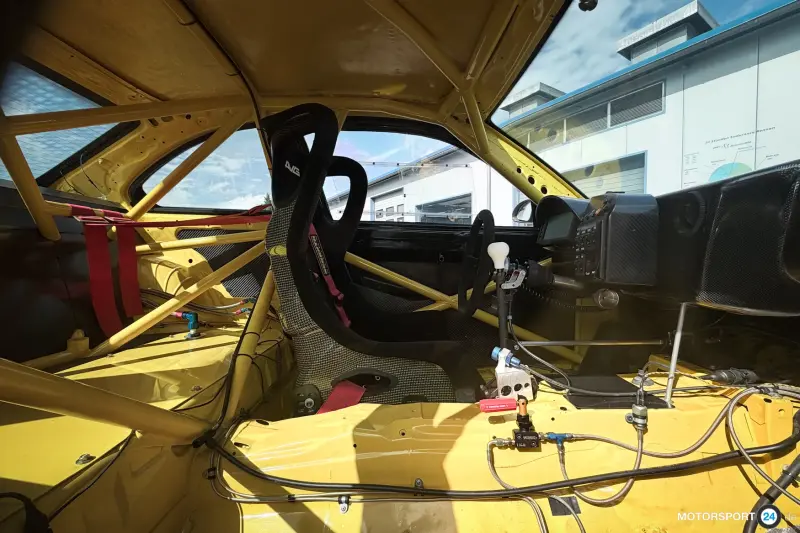 BMW E46 Racecar avec E36 320i STW Technic