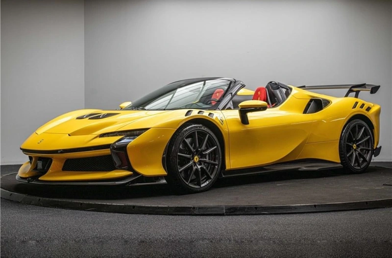 FERRARI SF90 XX SPIDER