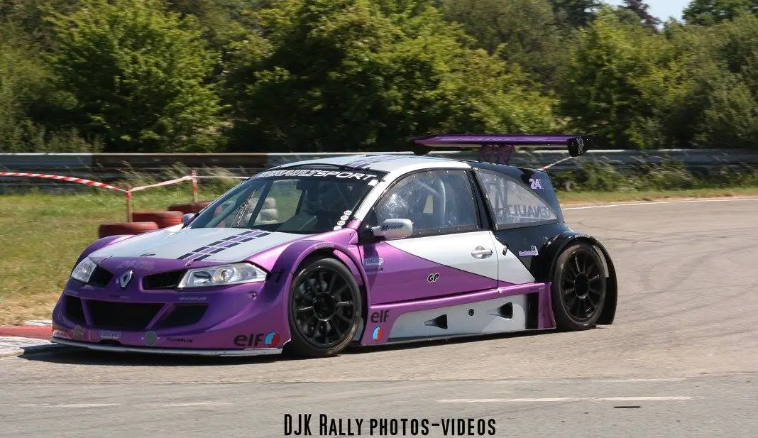Renault Megane 2 V6 Trophy – photo 2