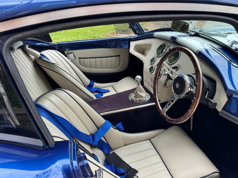 Cobra par AK Sportscars, V8 6.3 Stroker, 427Hardtops fastback amovible