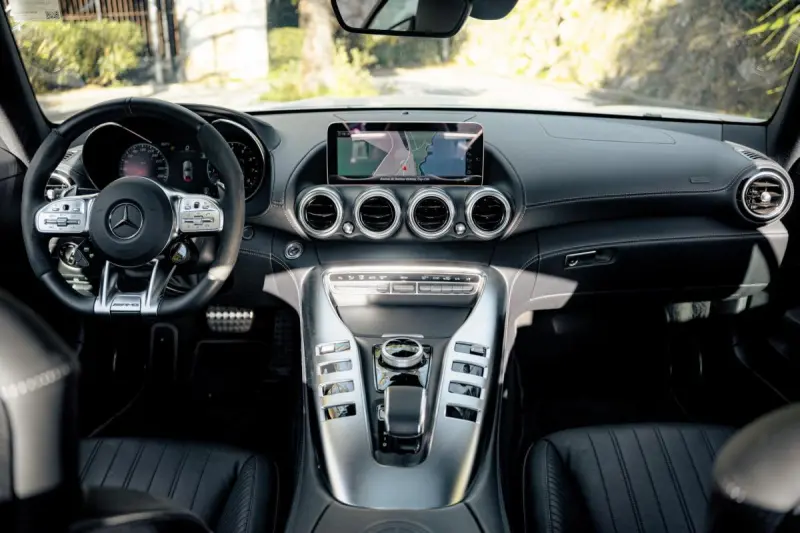 MERCEDES AMG GT