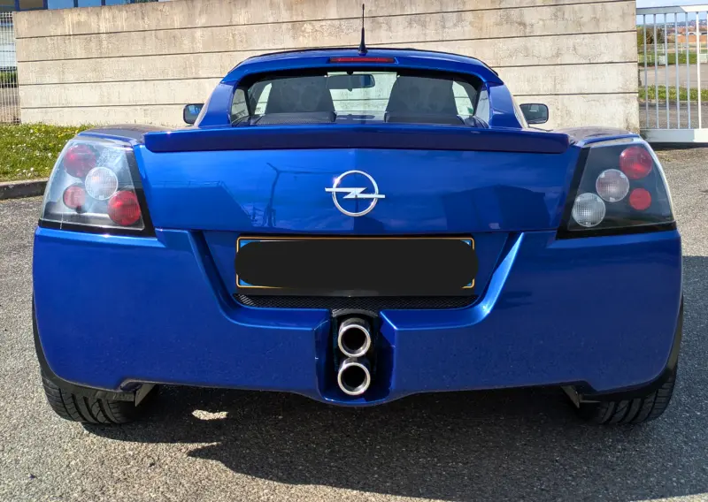 Opel Speedster 2L Turbo (Vauxhall VX220)