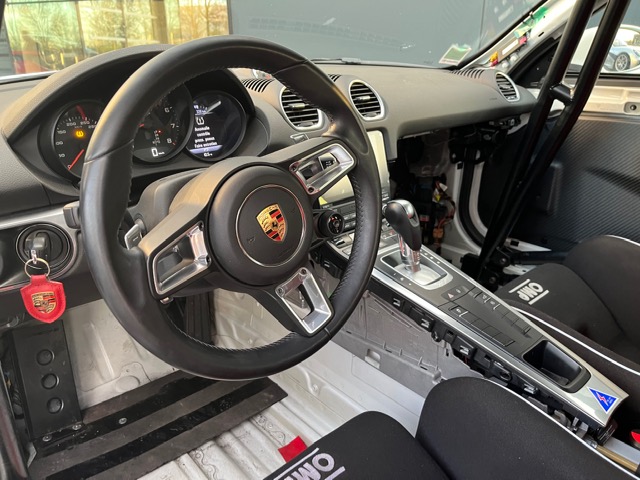 Sell Porsche 718 Sport Cup