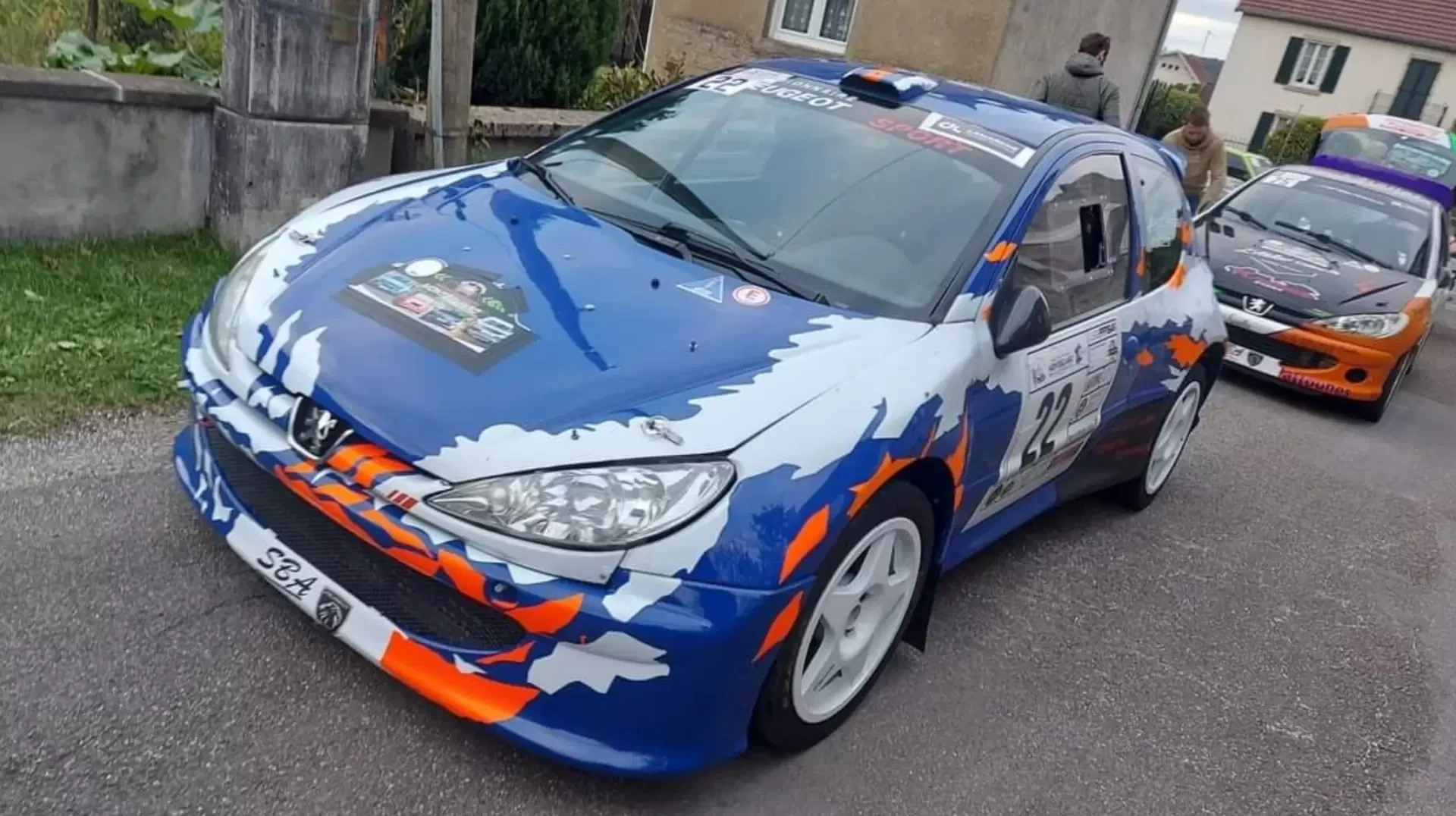 206 maxi f2000