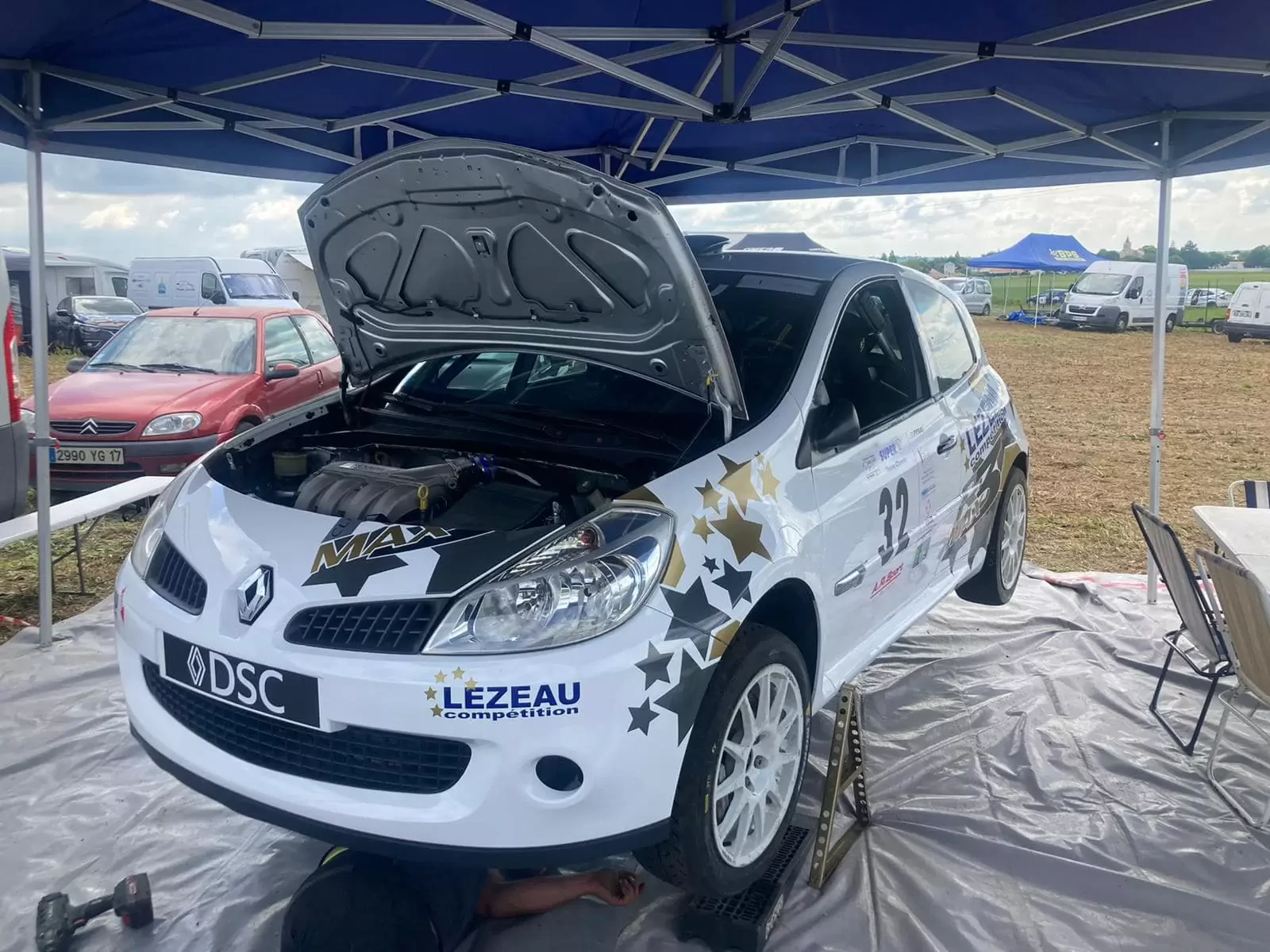 LEZEAU Compétition loue Clio R3 MAX FULL EVO Asphalte