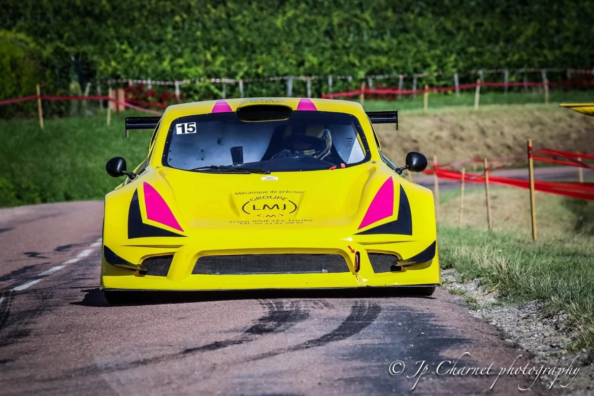 SPEEDCAR GTR (NEGOTIABLE)