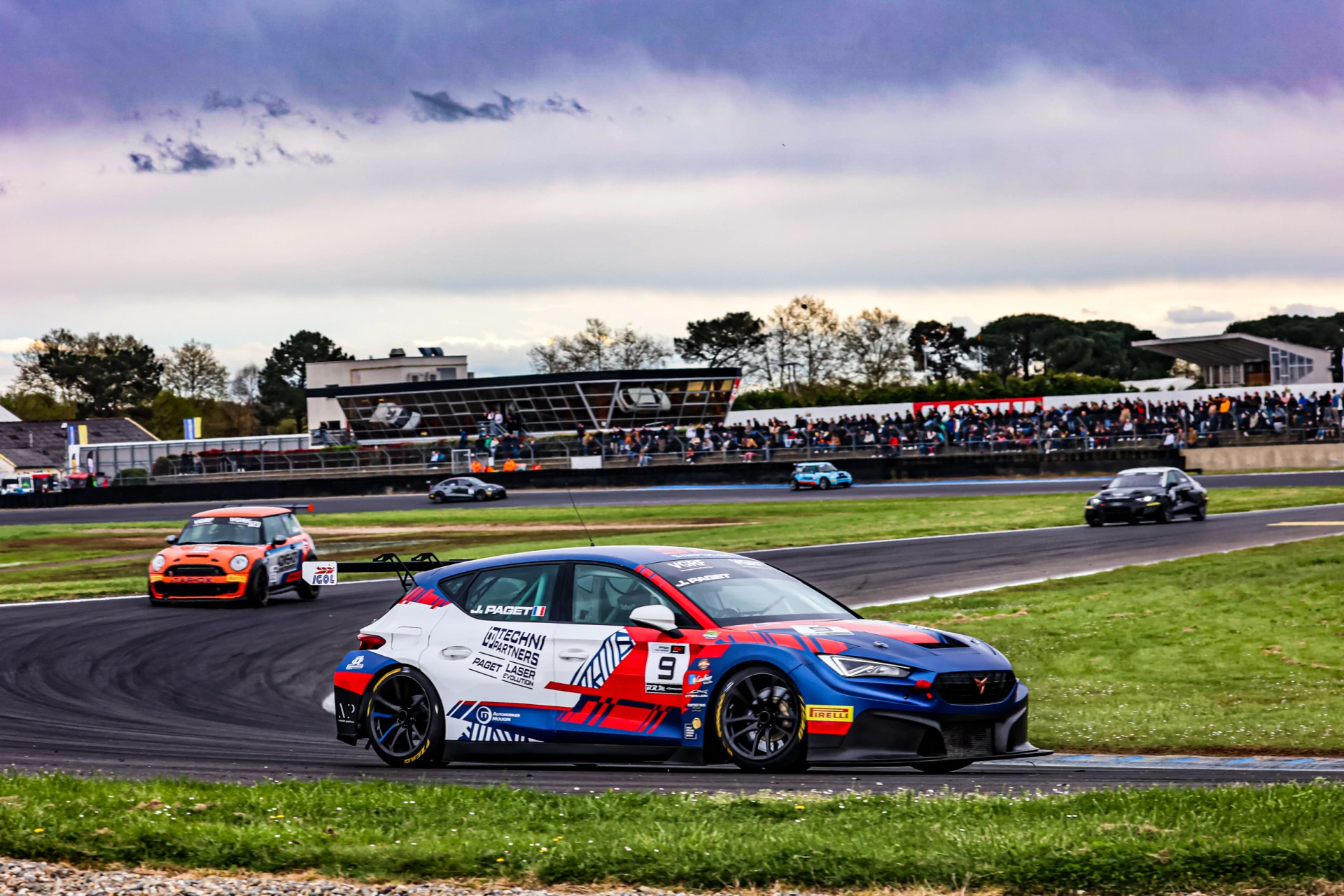 Hire Cupra TCR Competicion MK4 - FFSA TC