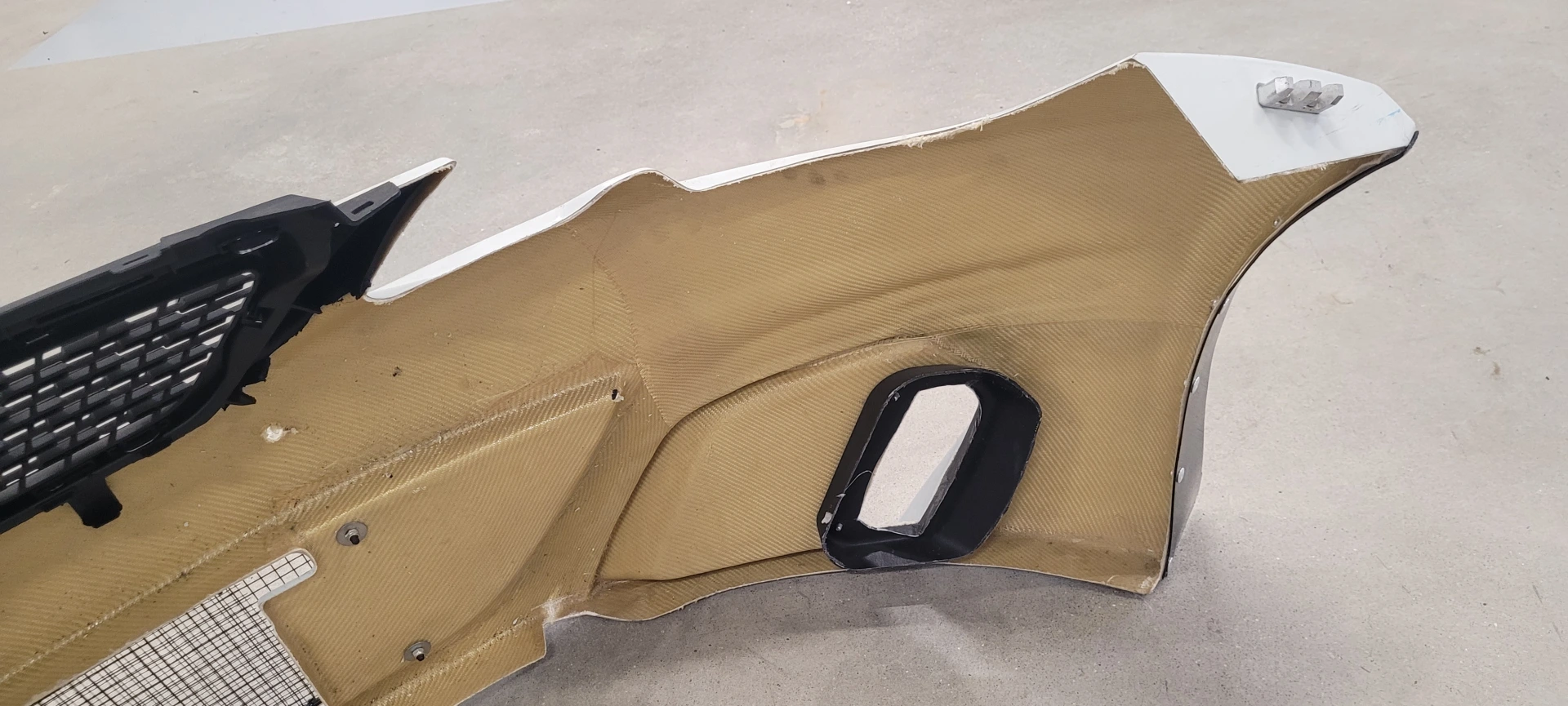 Brand-new, complete Peugeot 308 Racing Cup front bumper – photo 2