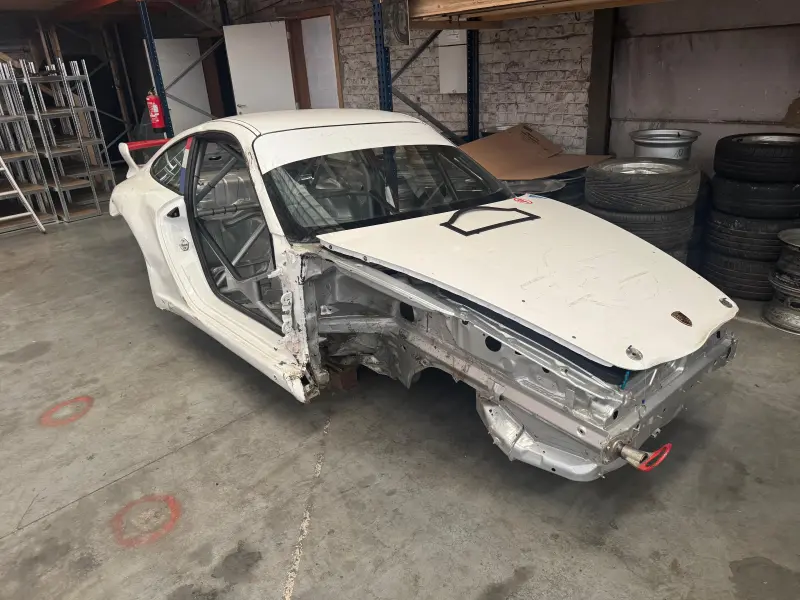 Porsche 997 GT3 Rallye (GT10) accidentée