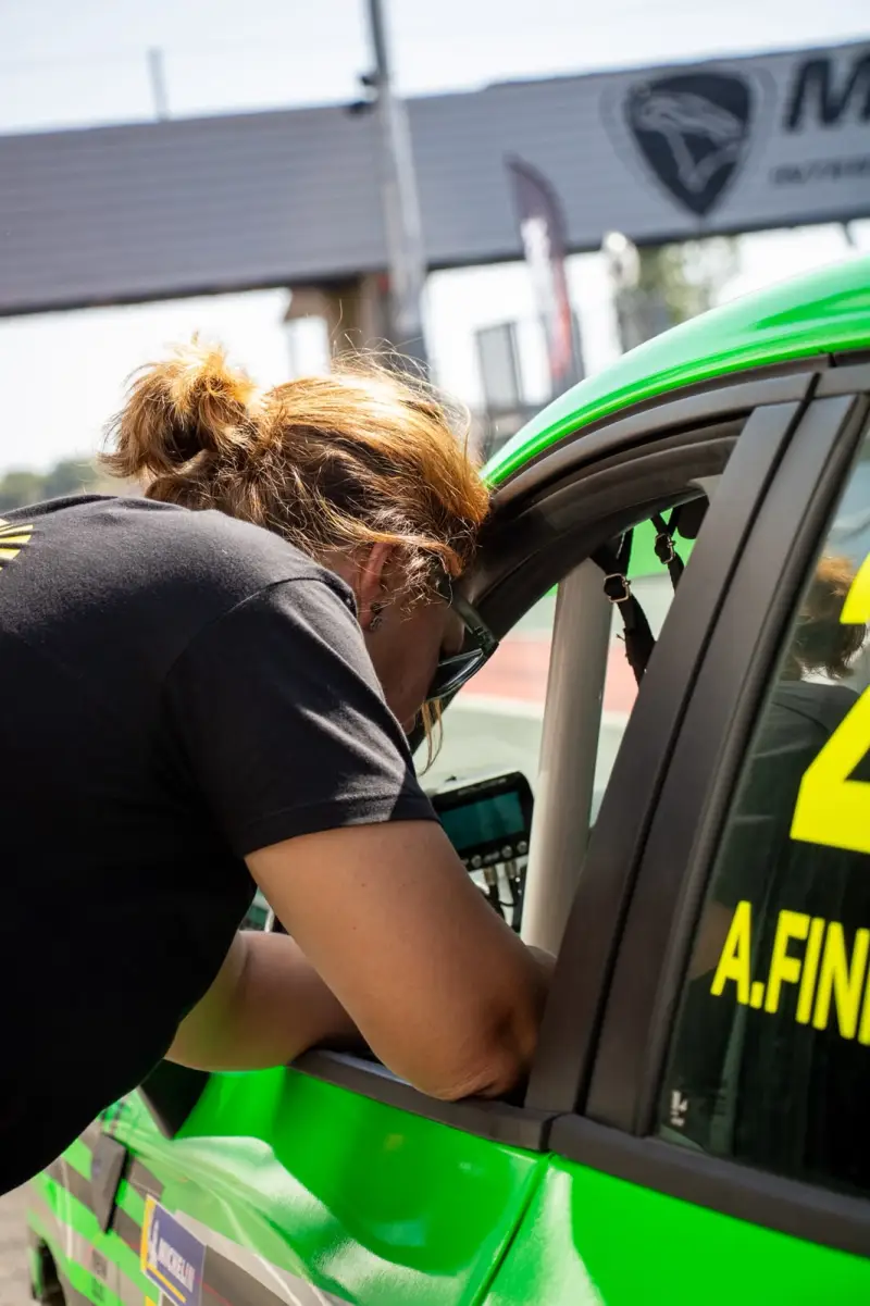 BAQUETS DISPONIBLES EN CLIO CUP