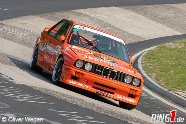 BMW E30 M3, voiture de course historique, à vendre