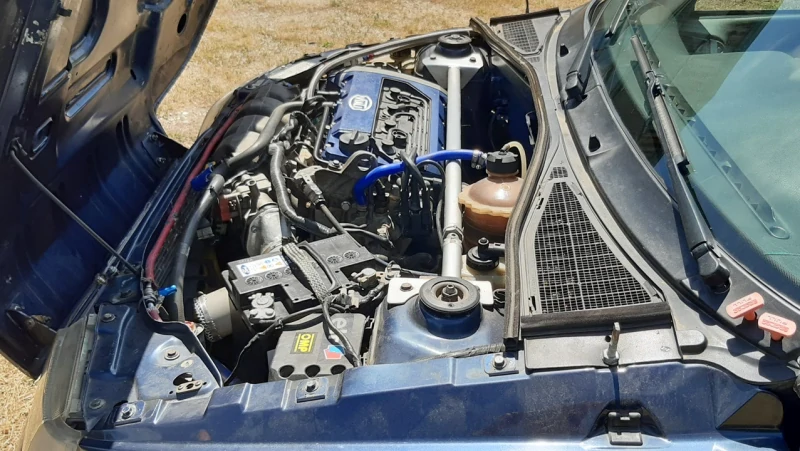 VOITURE DE COURSE HISTORIQUE RENAULT CLIO 16V