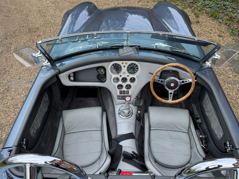 Cobra by DAX , De-Dion Chassis, 6.3 V8