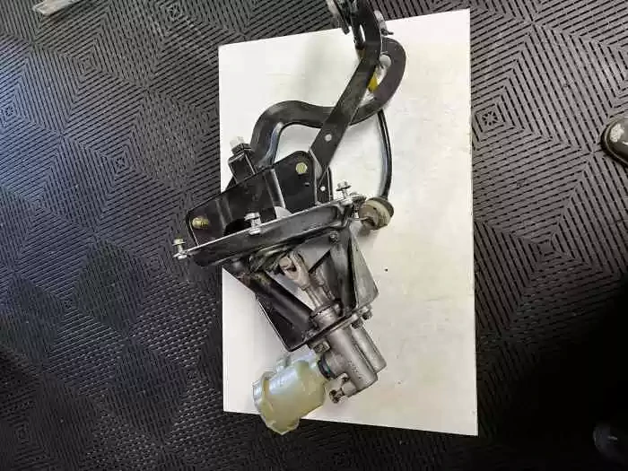 Dual-pump crankset with 306 / ZX spreader bar