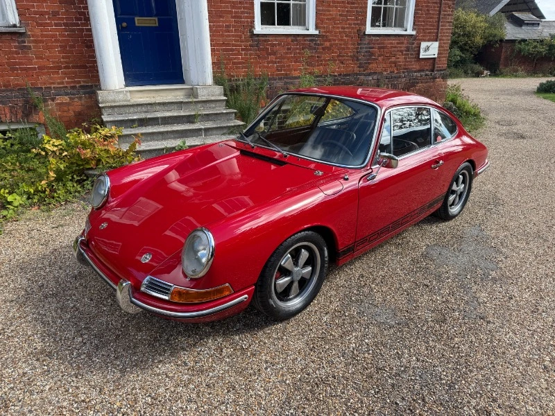 PORSCHE 911 SWB