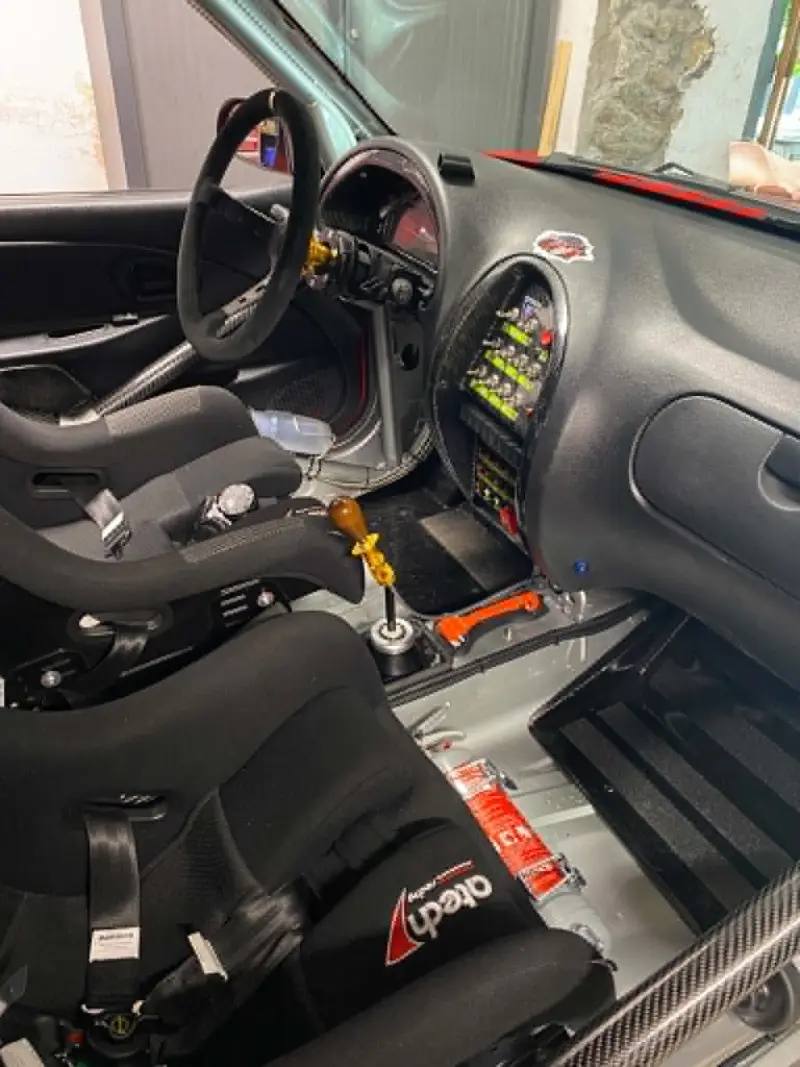 Brand-new Saxo VHC car kit