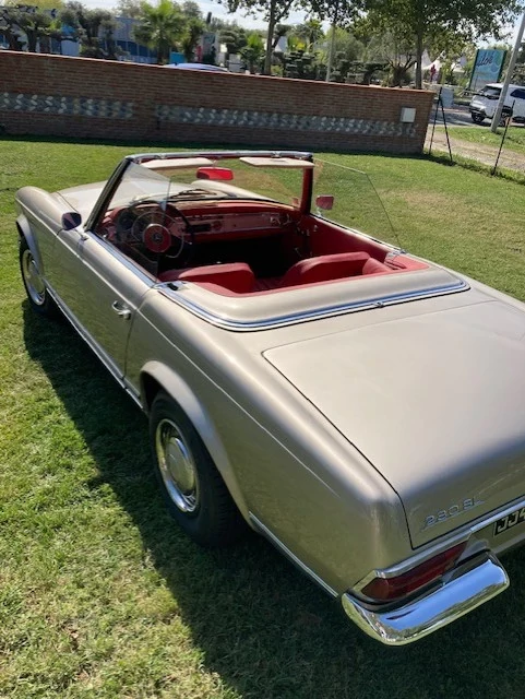 Superbe Mercedes 230 SL Pagode restauration complète