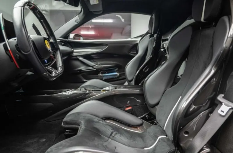 FERRARI SF90 STRADALE 4.0 V8 780 CH PHEV