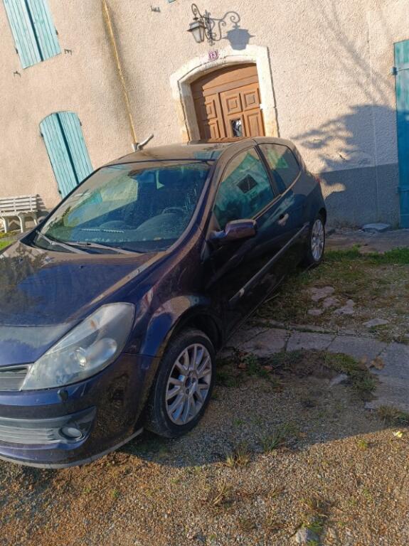 Clio 3 2l 16V (ideal for track car)