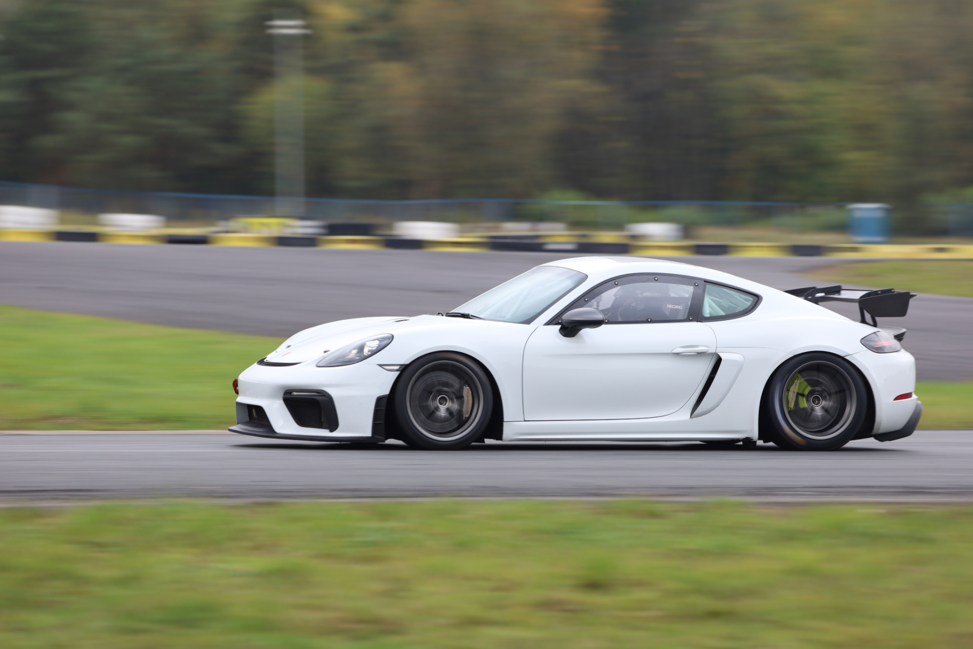 Nurburgring Langstrecken Serie 2026 - Porsche Cayman GT4 Clubsport - Siège du conducteur – photo 1