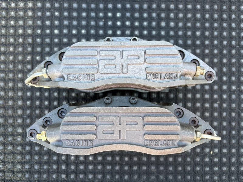 2 ETRIERS AP RACING 4 PISTONS GRA VHC
