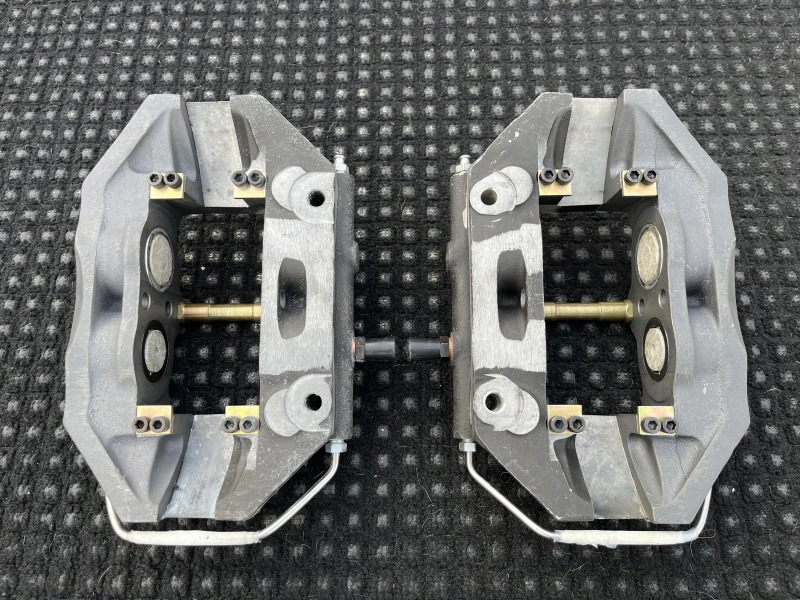 2 étriers AP RACING NEUFS D'EPOQUE VHC