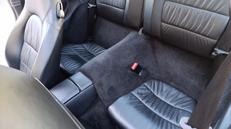 DANS UN INCROYABLE Etat PORSCHE 911 996 4S BVM