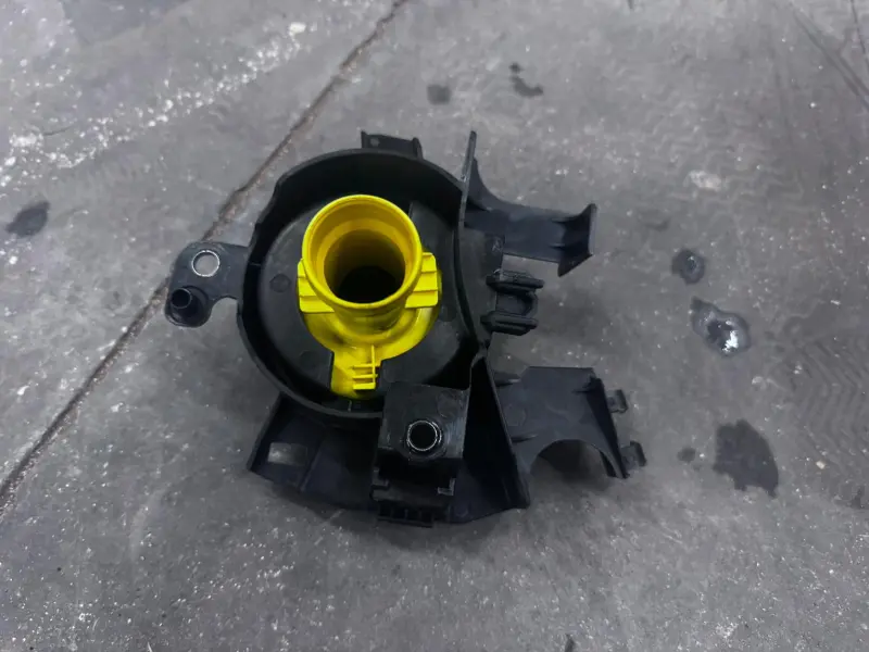 Bouchon de remplissage d’huile moteur Porsche Cayman GT4 RS - 9P1115423