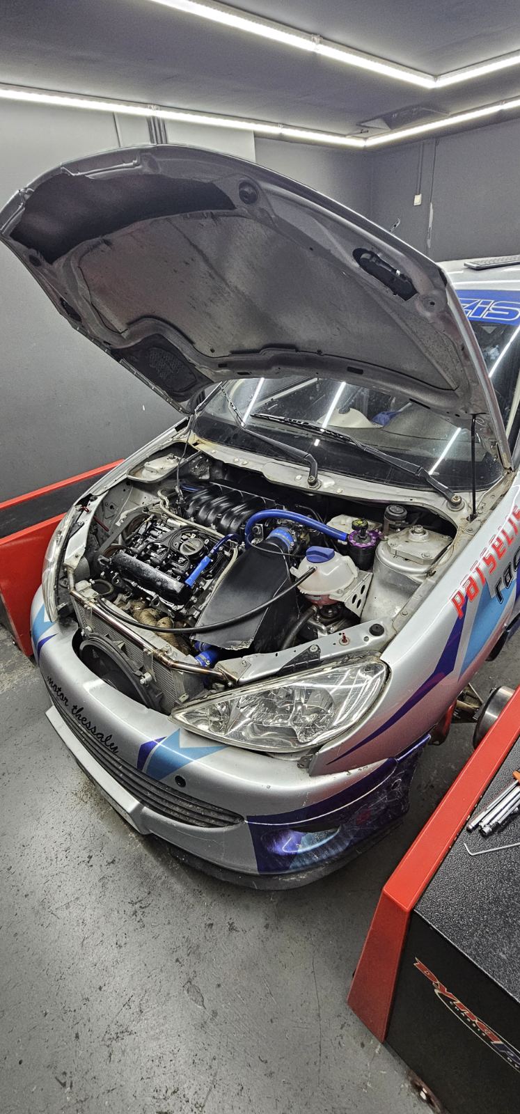 Peugeot 206 3.0 v6
