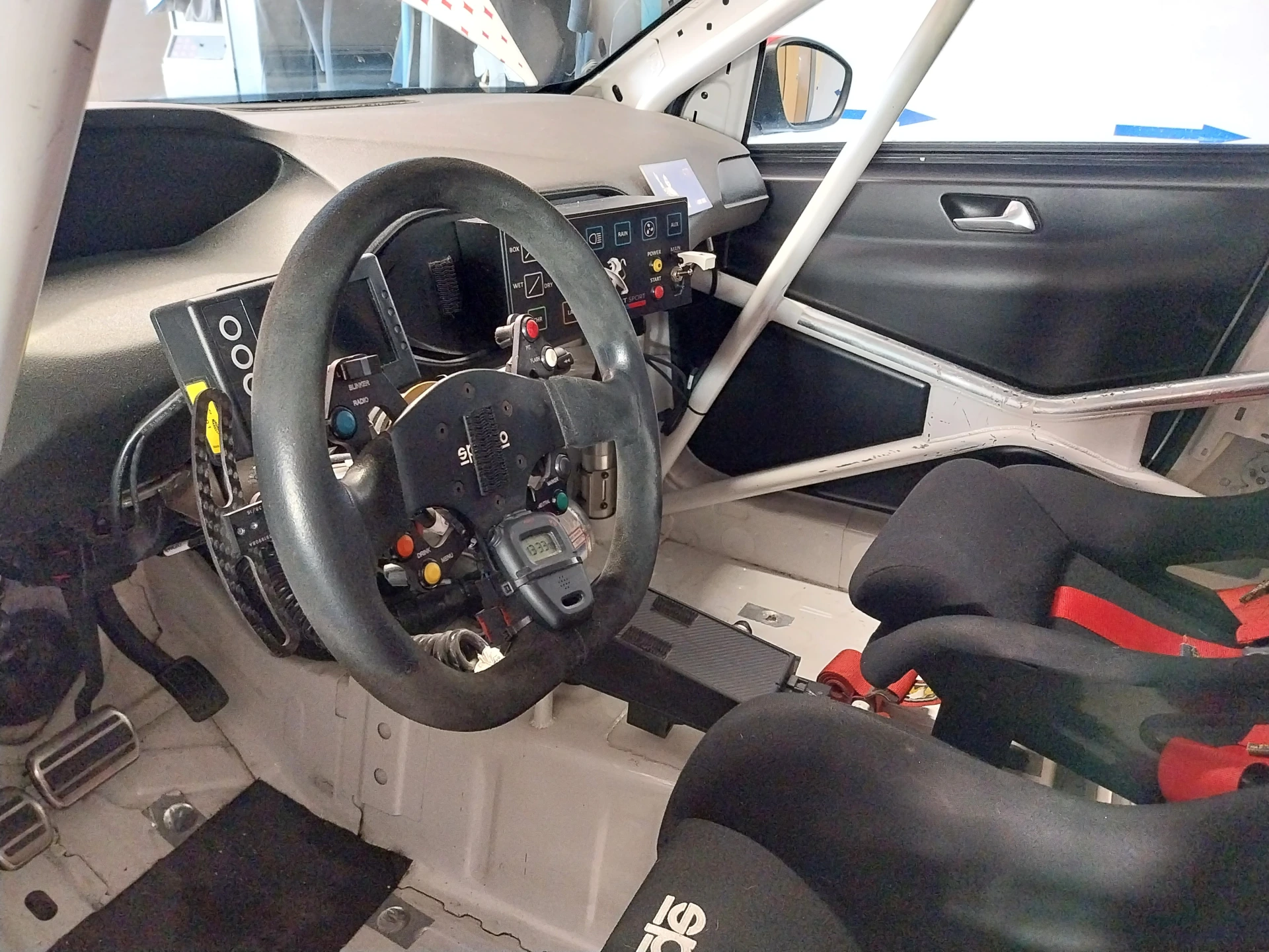 Peugeot 308 racing cup – photo 4
