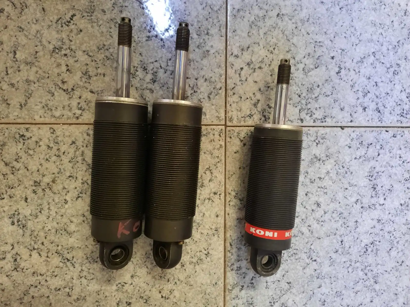 Pièces pour Dallara 392-394-302-304 – photo 1