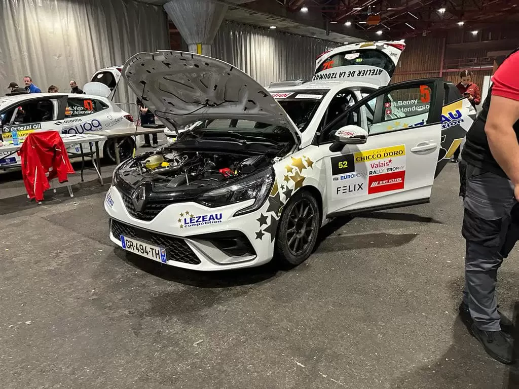 LEZEAU Compétition loue Clio Rally5