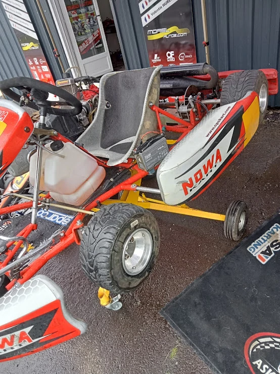 KARTING: NOWA DIAMANT chassis ROTAX J 125 engine