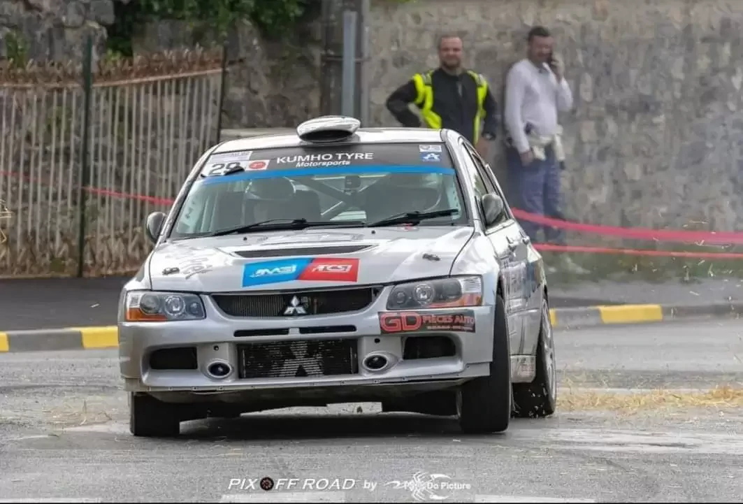 Mitsubishi evo 8 GRA (RÉSERVÉ)