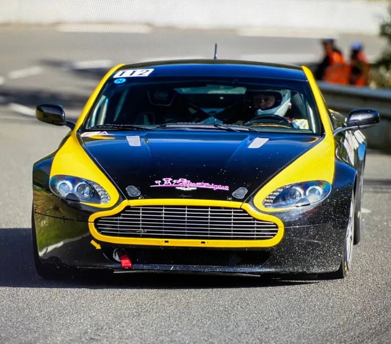 A LOUER ASTON MARTIN GT10 - SUBARU N4 PRODRIVE - MITSU EVO 9 R4
