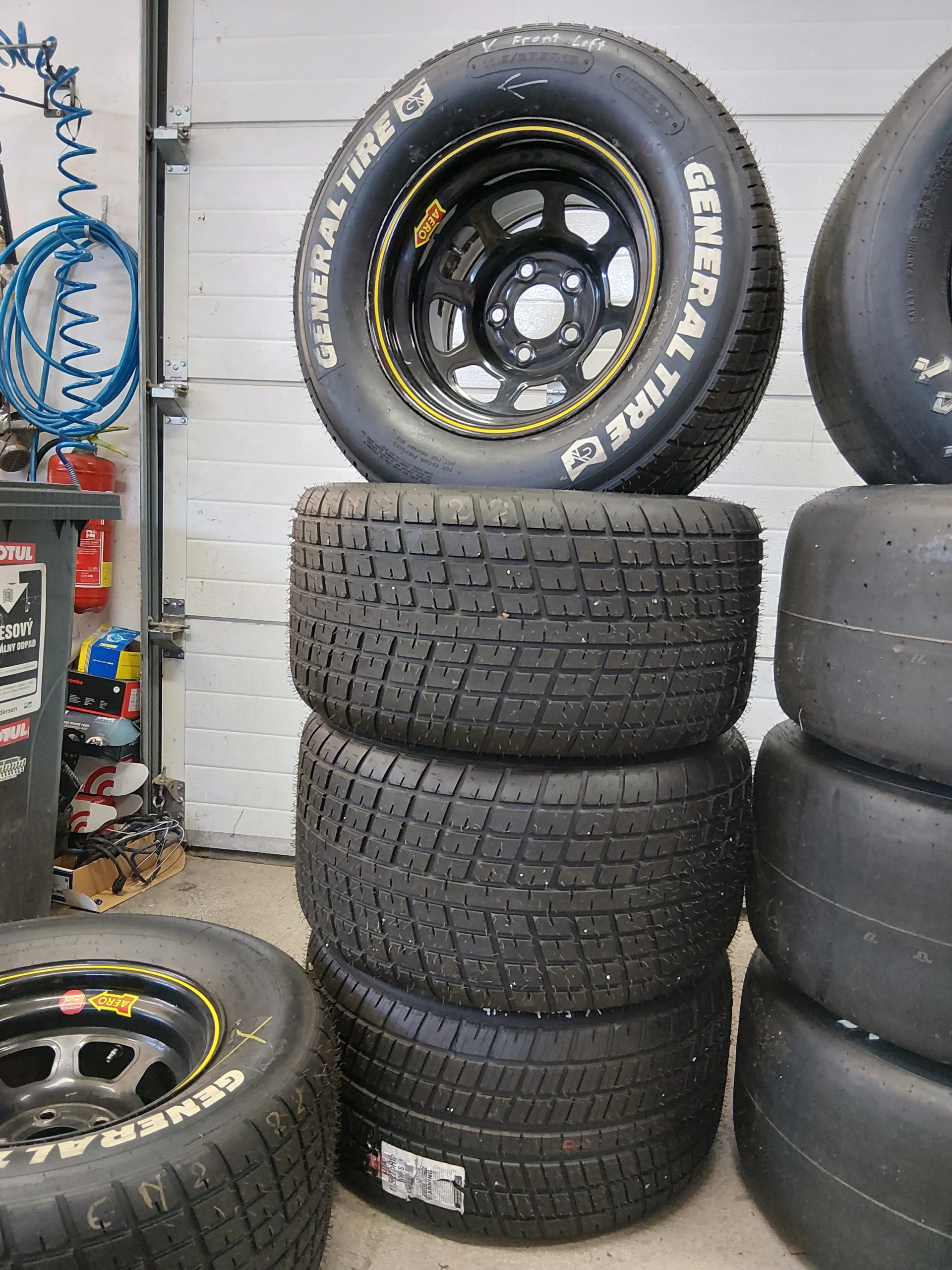 Nascar Tires – photo 2