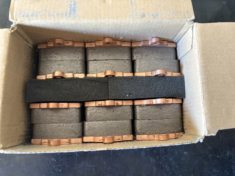 12 CL Brakes RC8R brake pads – Alcon 12-piston – 306 / Mégane Maxi