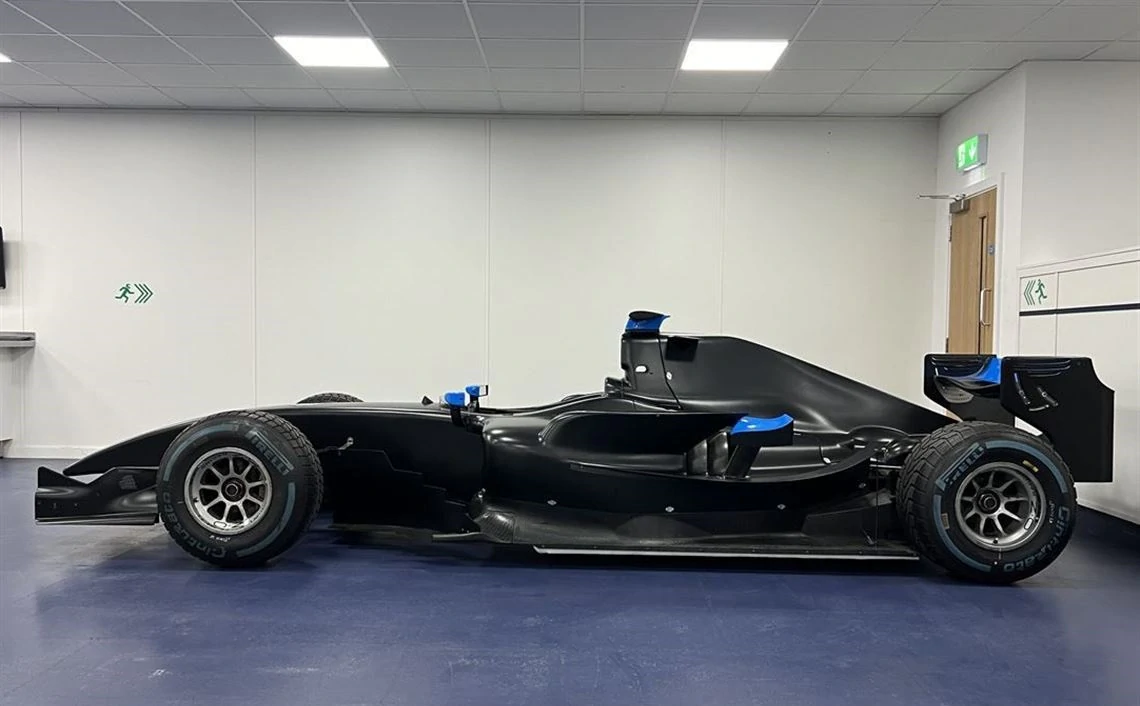 Dallara GP2 08 / Judd DB 4.0L V8