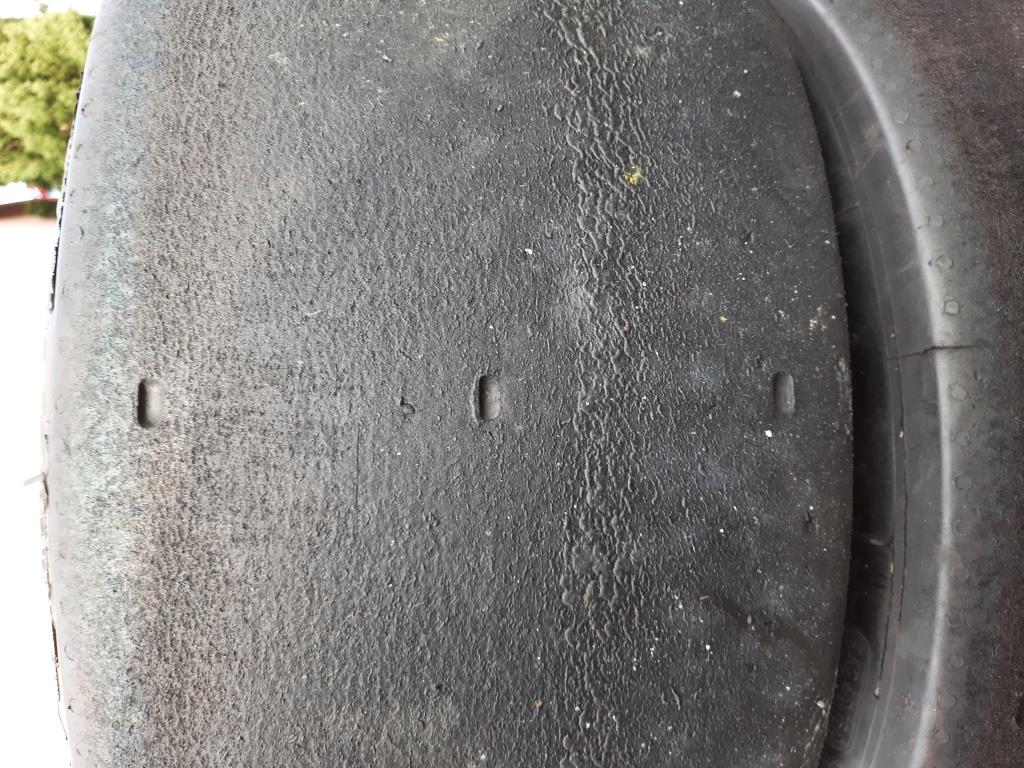 Michelin S412 slick tyres