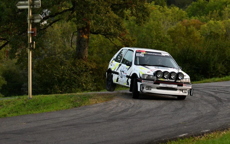 Hire 106 Xsi Top N1 rally /cote/slalom