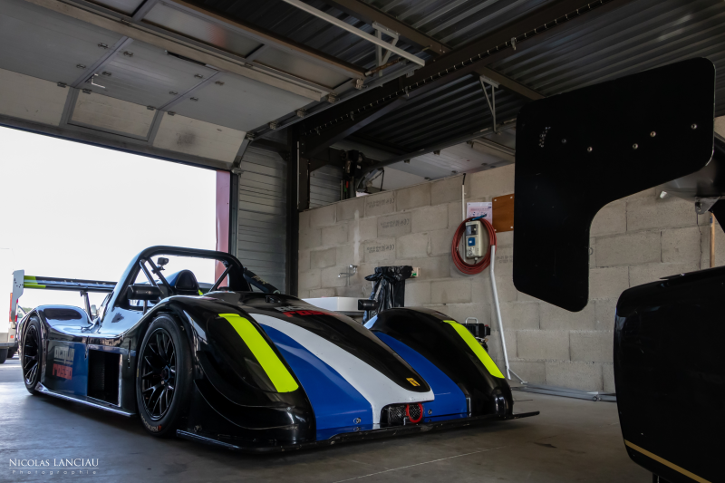 RADICAL SR8  V8 2.7L