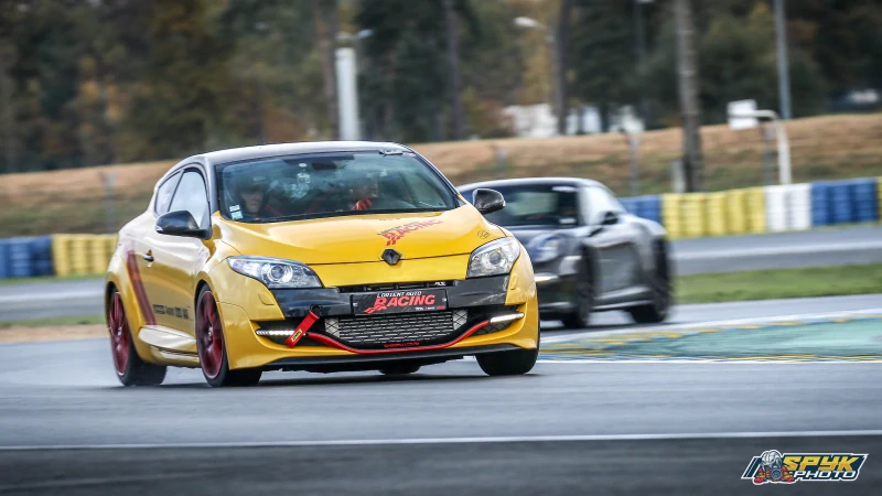 Megane Rs yellow Sirius stage2