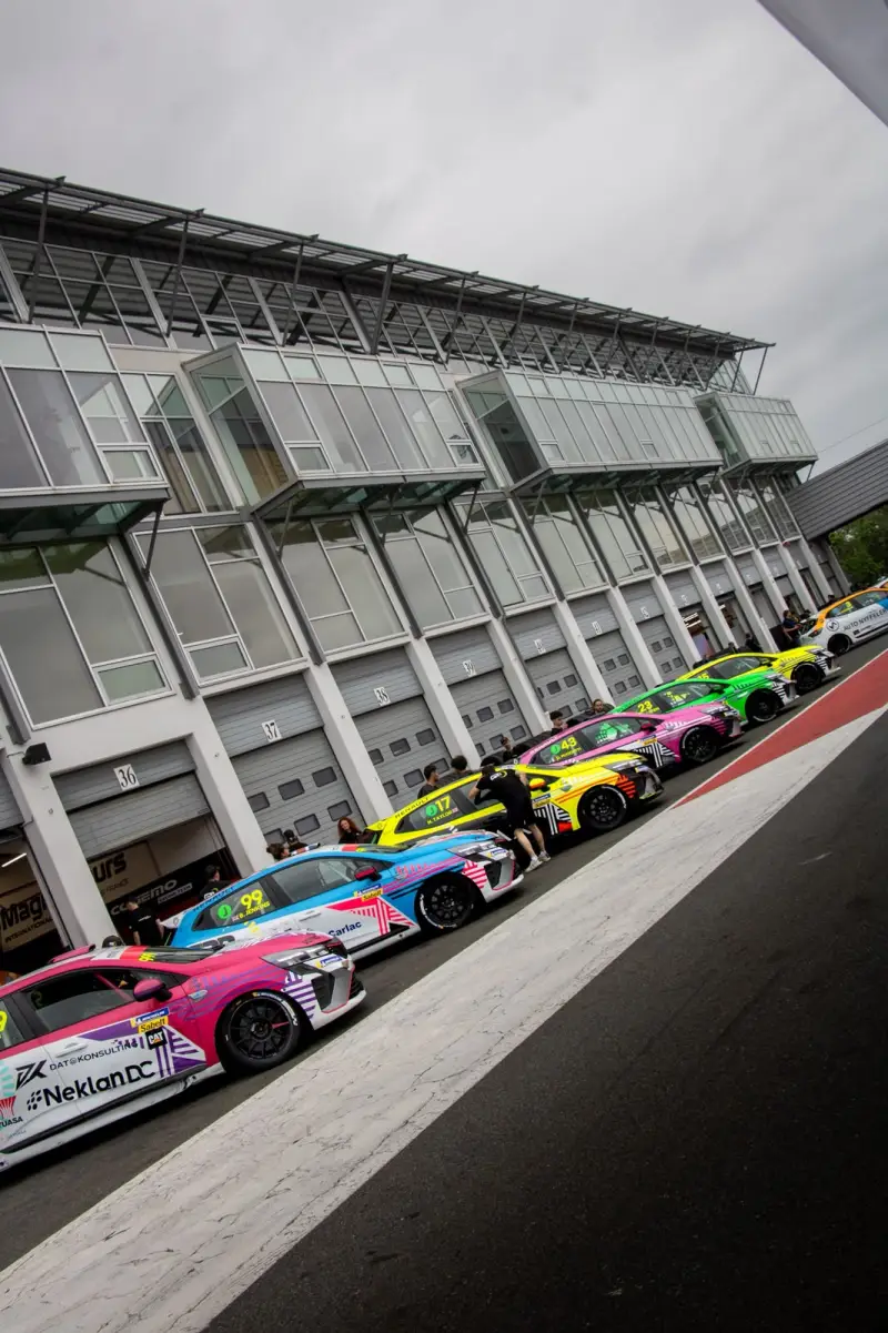 BAQUETS DISPONIBLES EN CLIO CUP