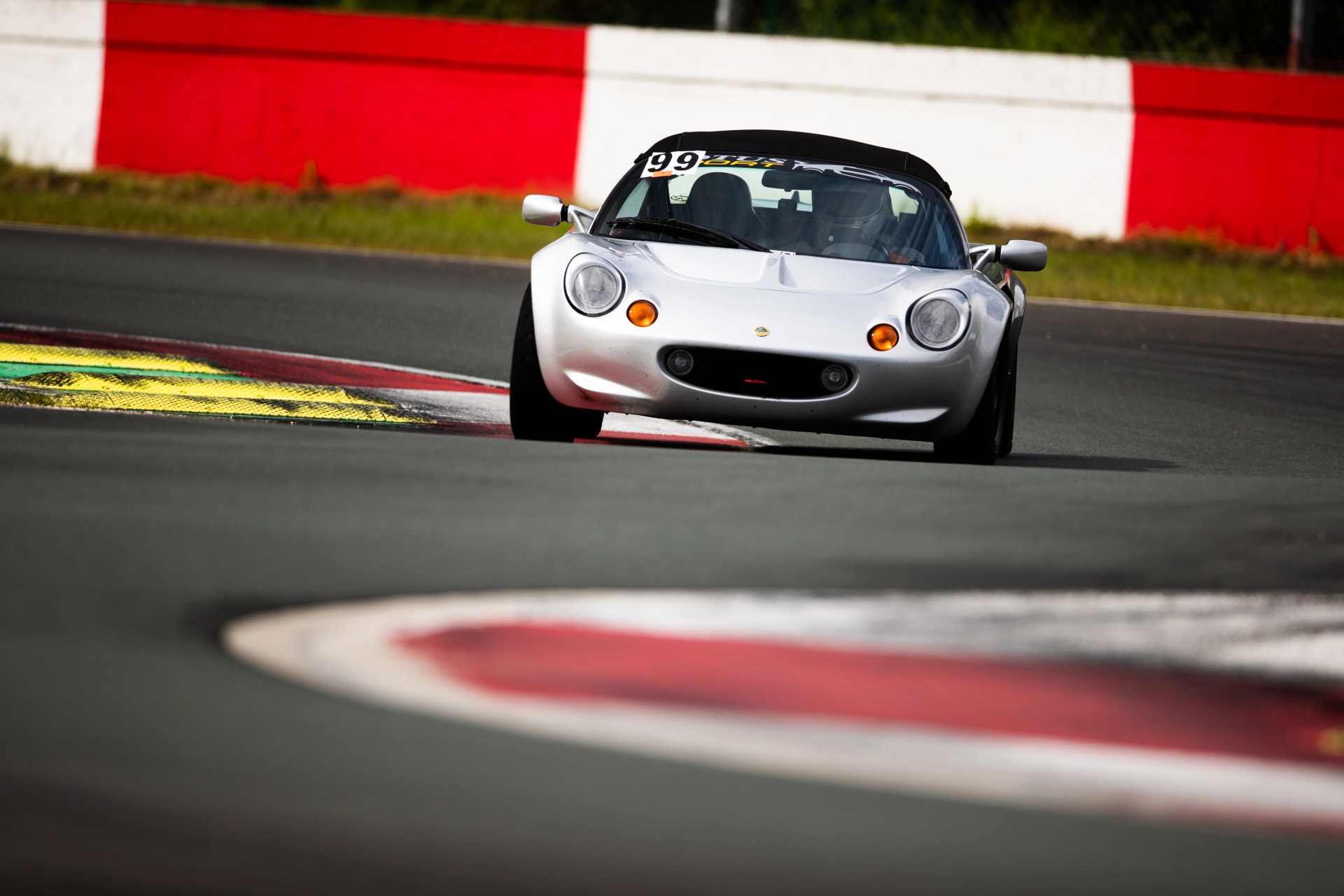 Lotus Elise S1 track day car – photo 4