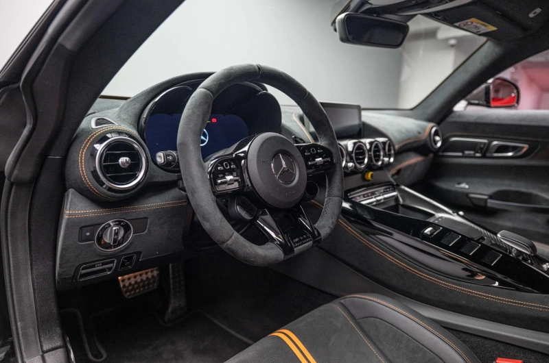 MERCEDES AMG GT
