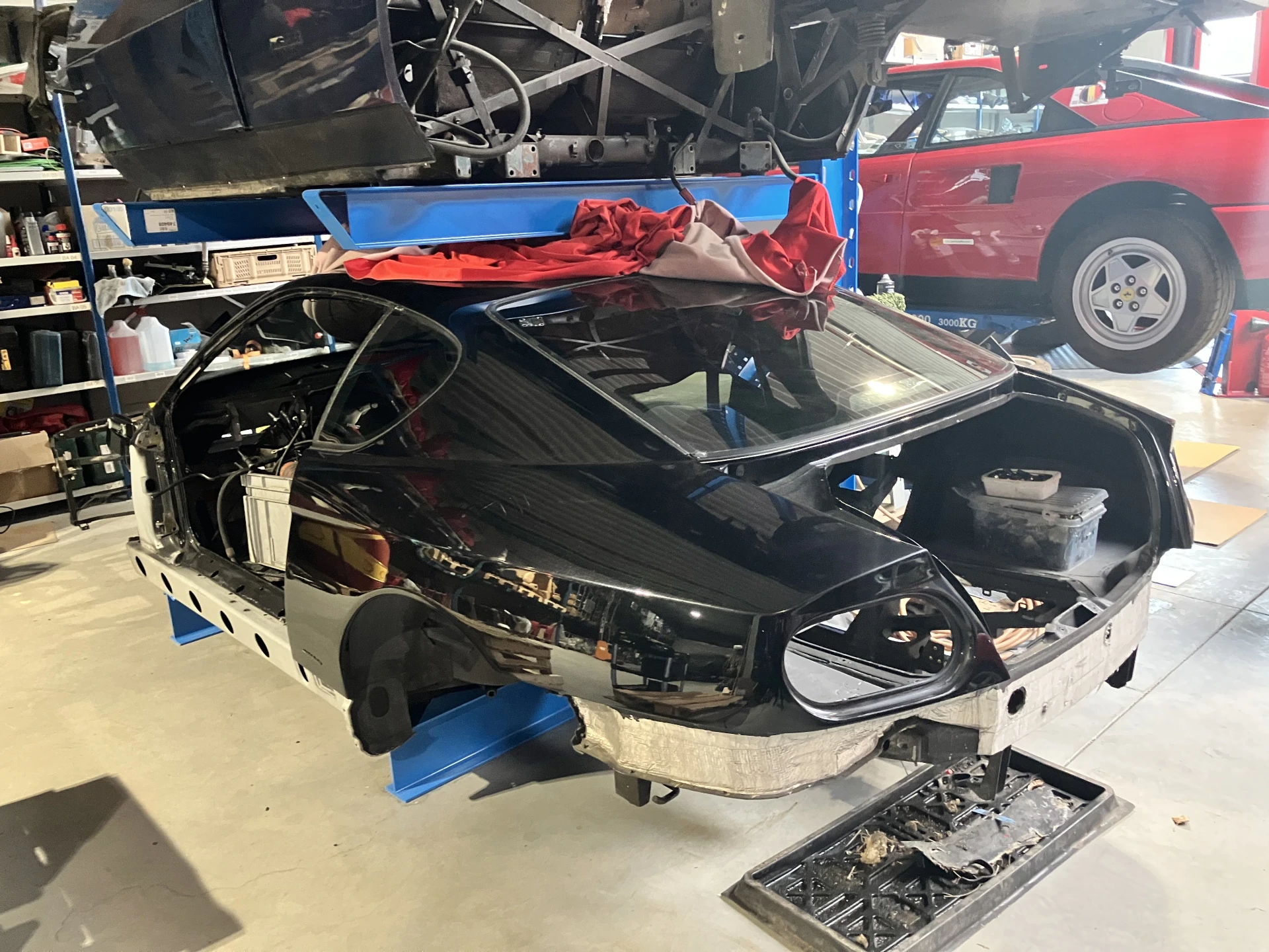 Several Ferrari Chassis available: F430/456M/Mondial/348/...