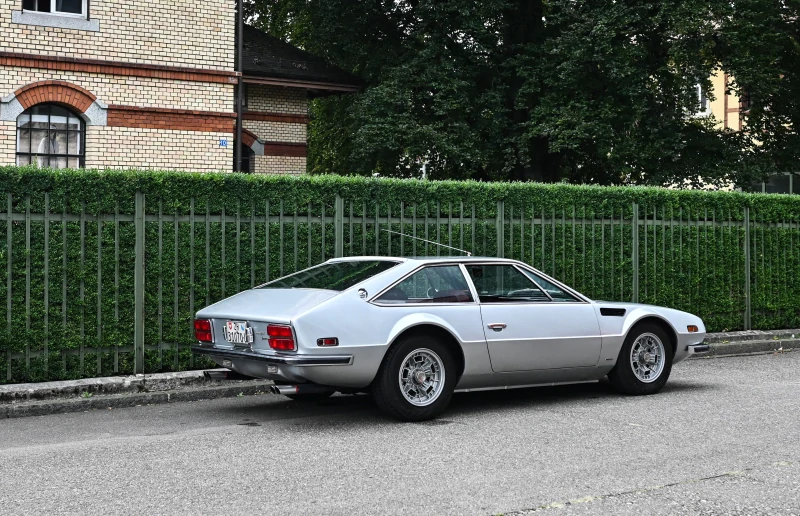 Lamborghini Jarama 400 GT